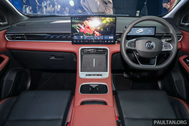 Proton X50 2025 dilancar di Malaysia — tiga varian, 1.5L empat-silinder 181 PS/290 Nm, dari RM86k