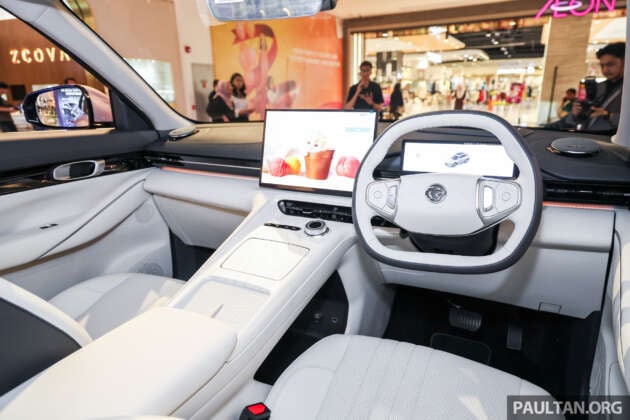 2025 Proton eMas 7 gets new Obsidian Black exterior, Alabaster White interior options, OTA Apple CarPlay