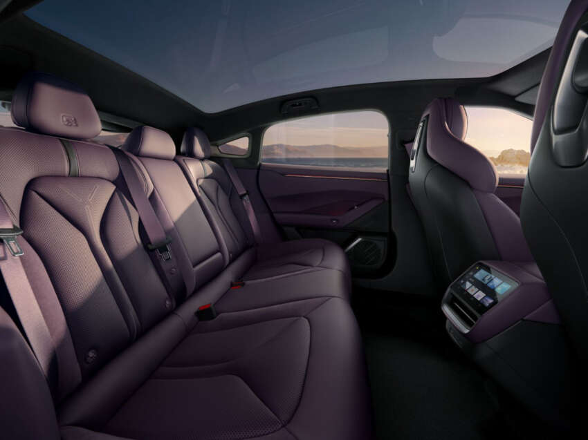2025 Xpeng P7 gets over 10k orders in under 7 mins in China – EV sedan with up to 594 PS, 820 km CLTC 1952546