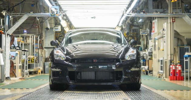 Nissan GT-R production has ended after 18 years – 48,000 units; final car is a Premium Edition T-Spec