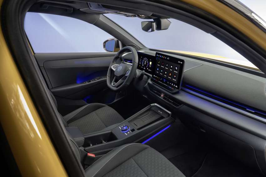 2025 Volkswagen T-Roc revealed – second-gen ‘Golf SUV’ is longer, 1.5L eTSI MHEV, column gear selector 1961798