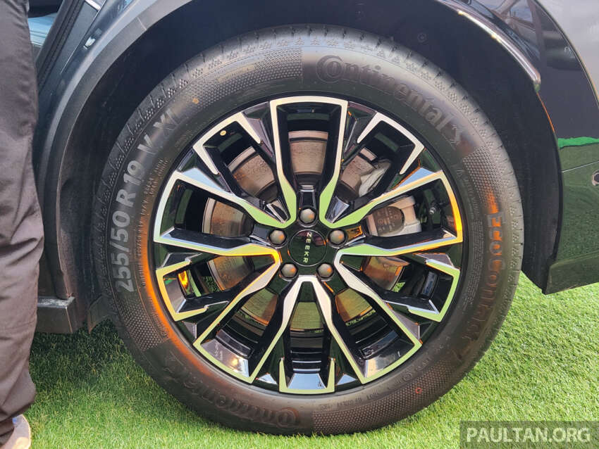 Zeekr 7X dilancar di Malaysia – lawan Tesla Model Y, 3 varian, RM180k-RM227k, hingga 646 PS, 615 km WLTP 1959227