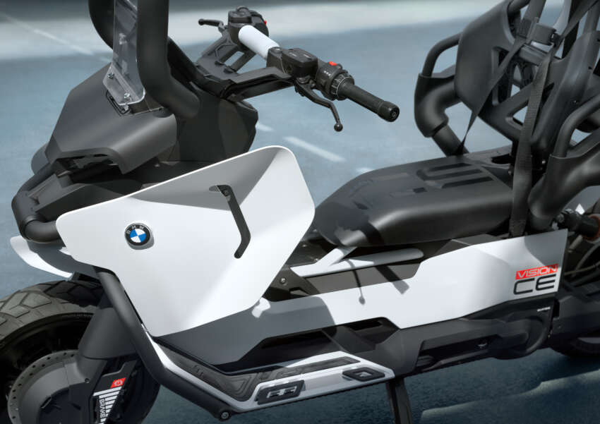 BMW Motorrad Vision CE e-scooter comes with cage 1963029