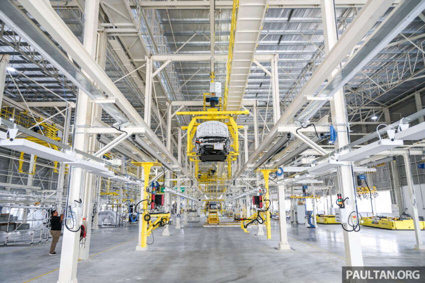 Proton’s dedicated EV plant in Tg Malim launched – CKD eMas 7 kicks off production, eMas 5 next up 1964128