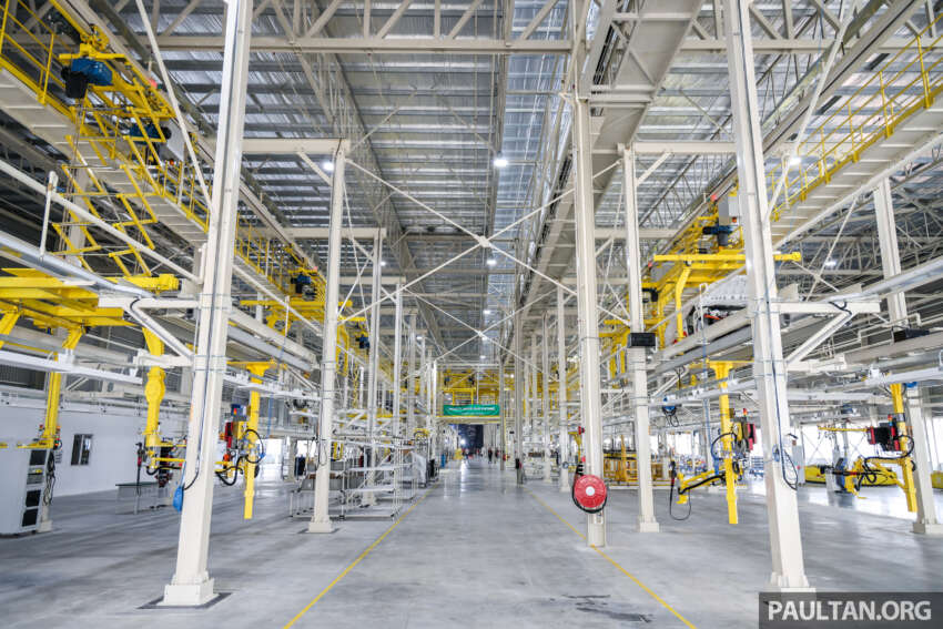 Proton’s dedicated EV plant in Tg Malim launched – CKD eMas 7 kicks off production, eMas 5 next up 1964131