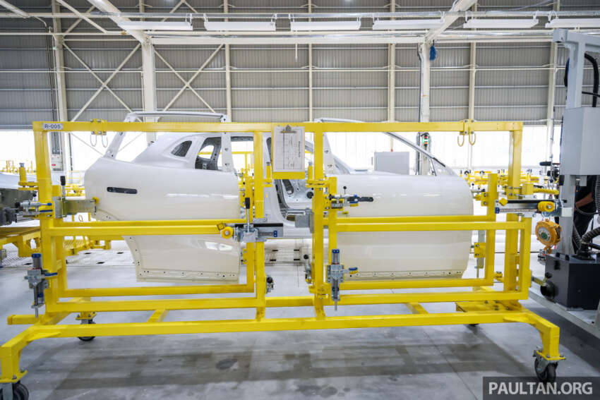 Proton’s dedicated EV plant in Tg Malim launched – CKD eMas 7 kicks off production, eMas 5 next up 1964123