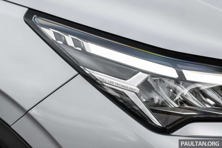 2025 Proton X50 facelift – full gallery of Flagship variant with big spoiler, two-tone interior, sunroof 1970439