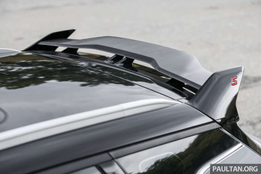 2025 Proton X50 facelift – full gallery of Flagship variant with big spoiler, two-tone interior, sunroof 1970463