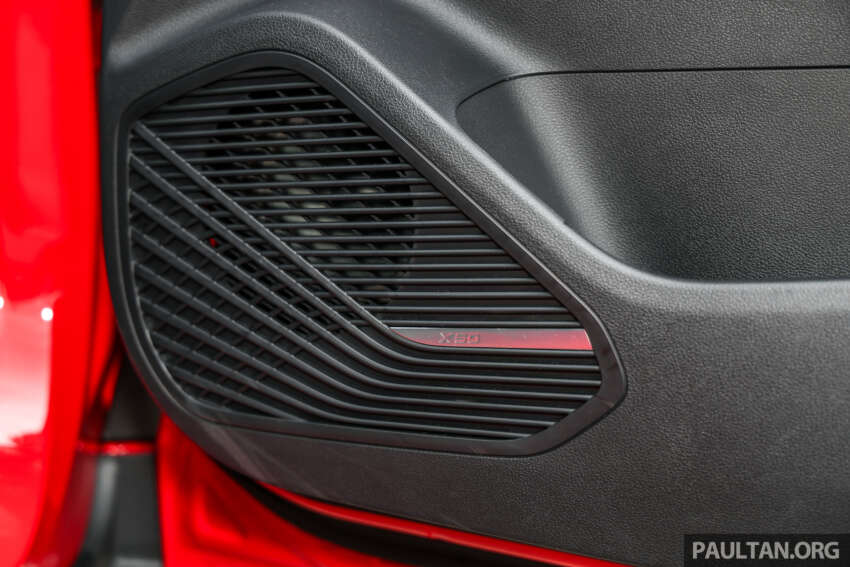 2025 Proton X50 facelift – full gallery of Flagship variant with big spoiler, two-tone interior, sunroof 1970560