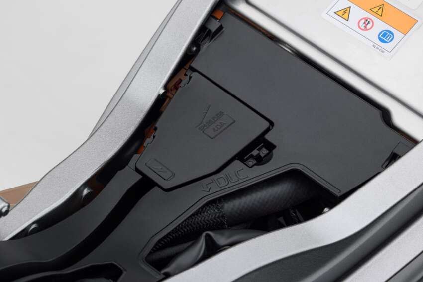 Honda WN7 electric motorcycle unveiled for Europe 1971735