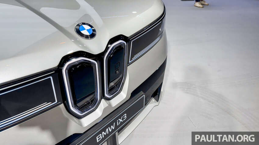 2026 BMW iX3 NA5 debuts: production Neue Klasse gets concept car looks, 805 km range, 372 km in 10min 1964817