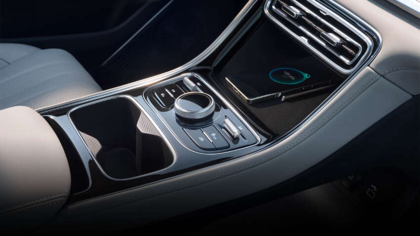 Geely Galaxy Starshine 6 PHEV – C-segment size but with torsion beam, fr RM47k; Proton eMas sedan? 1976063