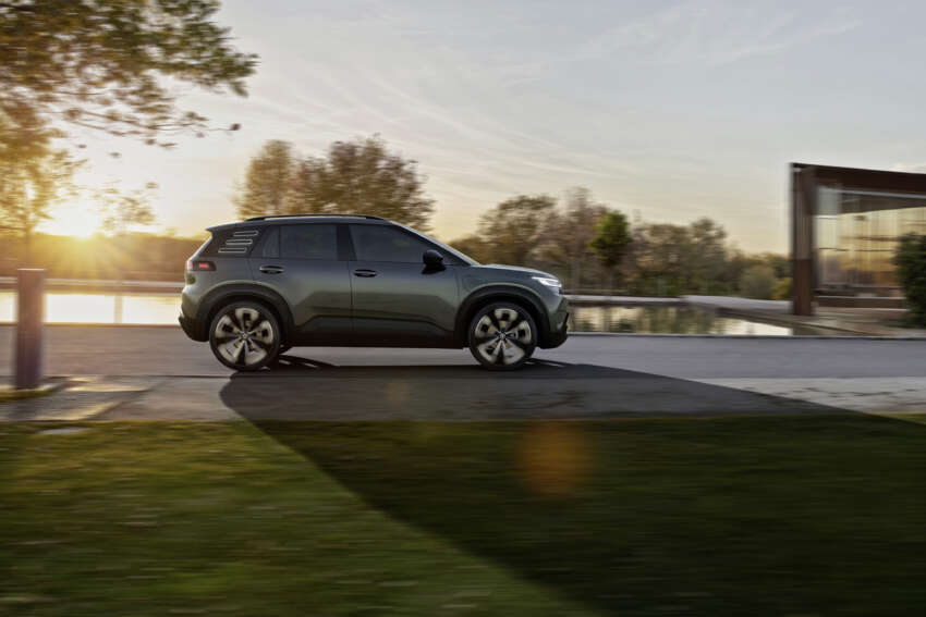 Volkswagen ID.Cross Concept debuts – electric SUV with 211 PS front motor, 420 km range WLTP 1965130