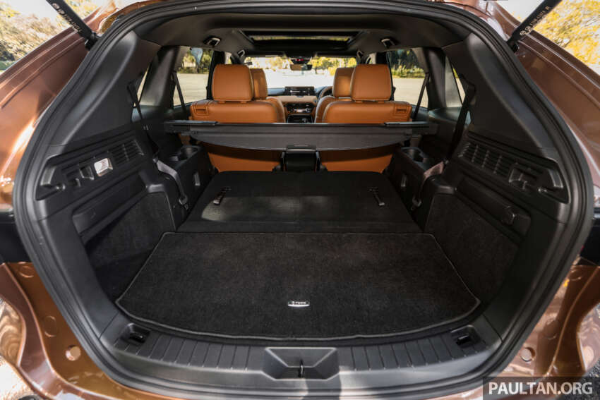 Mazda CX-80 2.5G PHEV AWD in Malaysia – three-row SUV, captain seats, 65 km NEDC EV range; RM297k 1981664