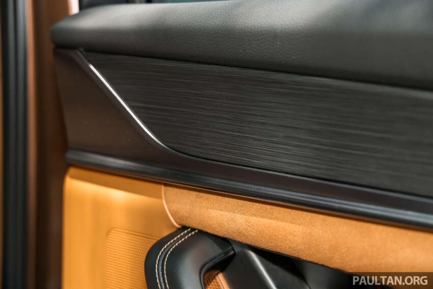 Mazda CX-80 2.5G PHEV AWD in Malaysia – three-row SUV, captain seats, 65 km NEDC EV range; RM297k 1981641