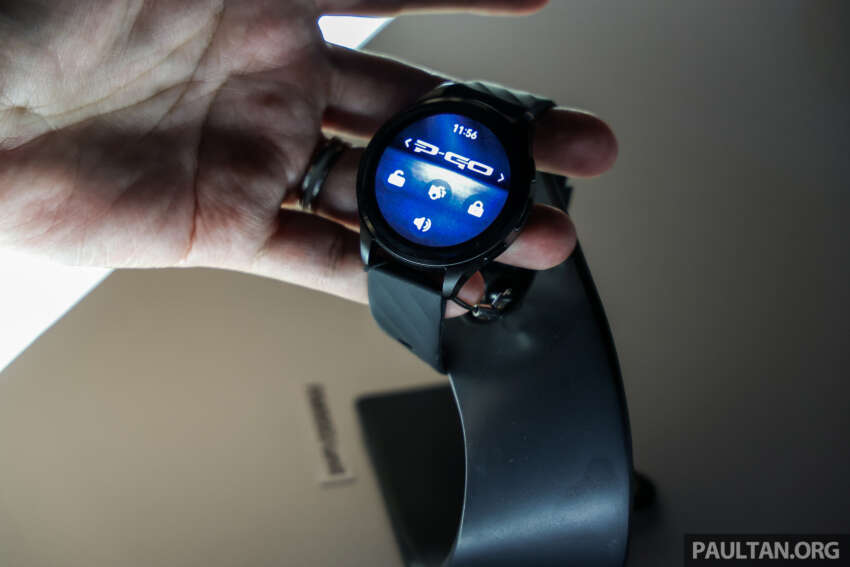 Perodua perkenal <em>smartwatch</em> P-Go — perisian sendiri, kunci kereta, peninjau kesihatan, AMOLED; RM950 1982526
