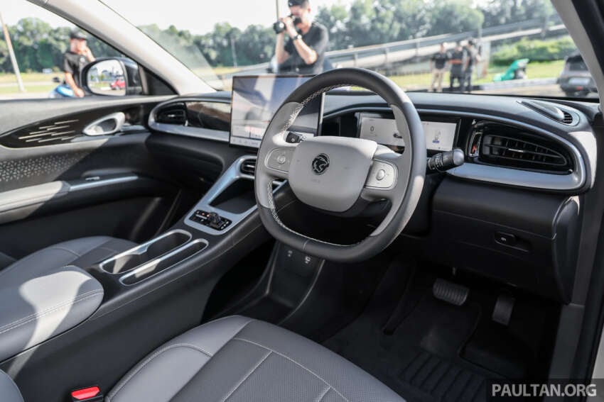 Proton eMas 5 fully revealed – first photos of body colour, RM60k to RM80k est, price reveal Oct 30 1987201