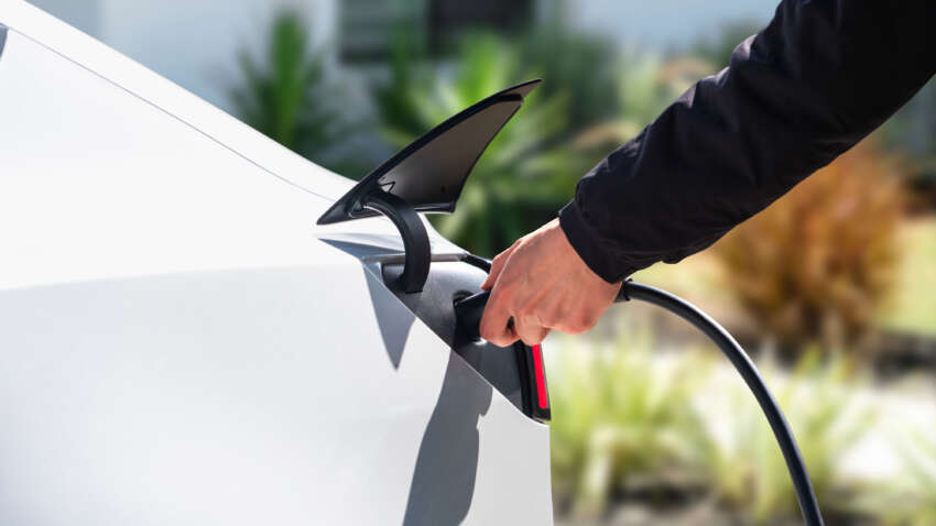 2026 Tesla Model Y, Model 3 Standard – decontented base models with up to 517 km range, no Autopilot 1980731