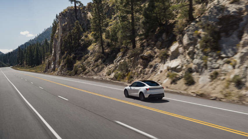 2026 Tesla Model Y, Model 3 Standard – decontented base models with up to 517 km range, no Autopilot 1980708