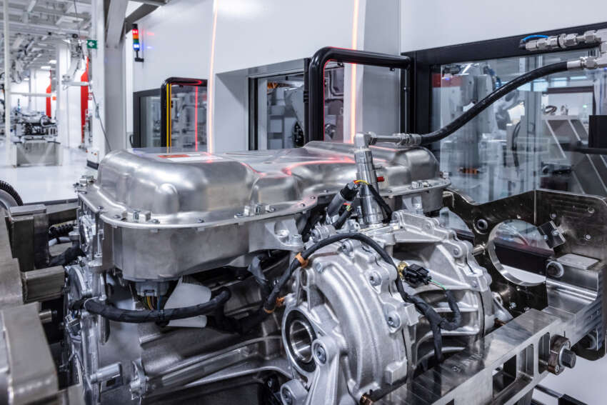 Ferrari Elettrica – brand’s first EV debuts in 2H 2026; 800V tech, active suspension, 1,128 PS, 530 km range 1981128