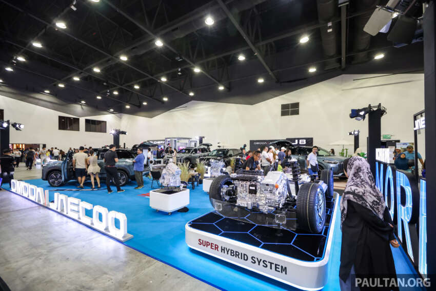 Omoda | Jaecoo shines at ACE 2025 – 5-7 yrs free service, maintenance on J7, J7 PHEV, J8, C9, and more 1996225