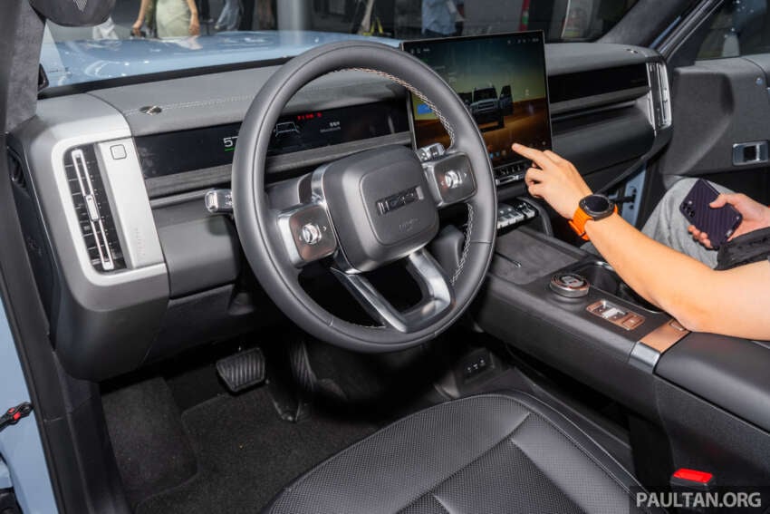 iCaur V27 debuts in Guangzhou – 5-seat D-segment REEV SUV with Land Cruiser styling, 200 km EV range 2003088