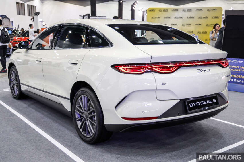 BYD Seal 6 EV in Ivory Gold at ACE 2025 – Premium only, same price at RM116,500; limited to 100 units 1995738