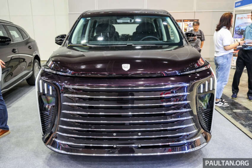 Forthing Friday EV, REEV to launch in Malaysia for RM130k? Dongfeng sub-brand to bring V9 MPV in 2026 1997927