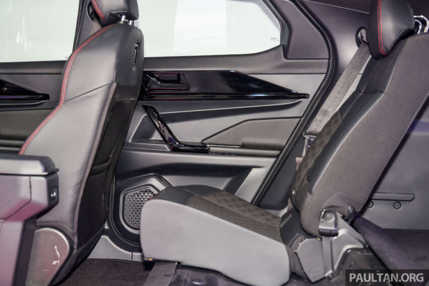 Perodua QV-E EV up close – 52.5 kWh LFP CATL battery, rear torsion beam, range around 385 km? 1997682