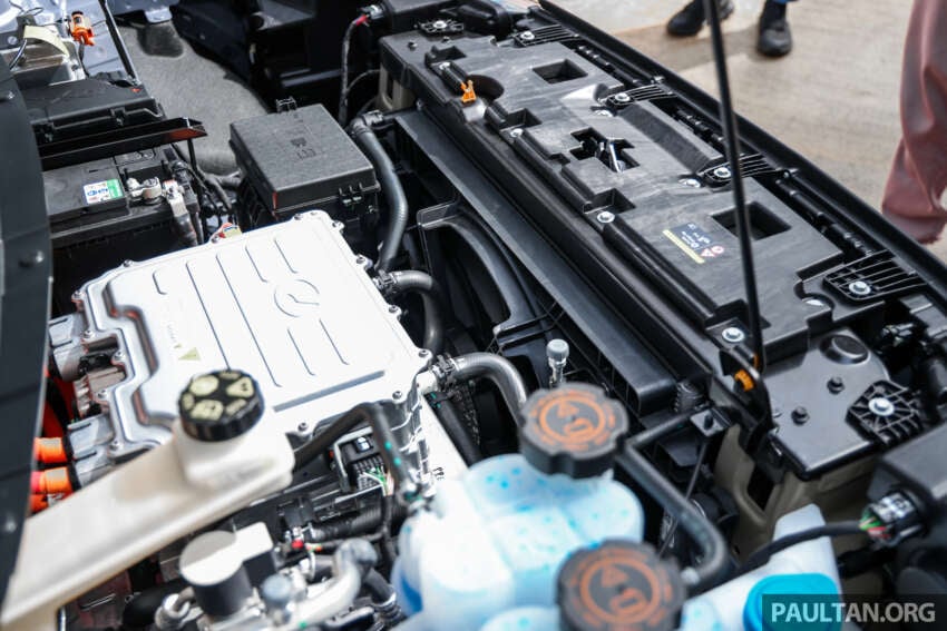 Perodua QV-E launched – first homegrown EV, Magna Steyr input, 0-100 7.5s, 445 km NEDC range, RM80k 2005683