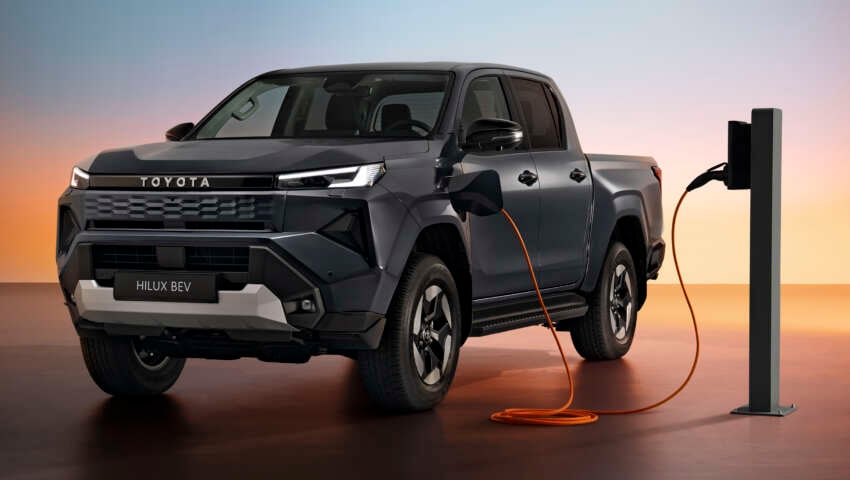 2026 Toyota Hilux Travo – heavy facelift, 2.8L diesel standard, EV with 240 km WLTP range, RM99k-RM192k 1996610