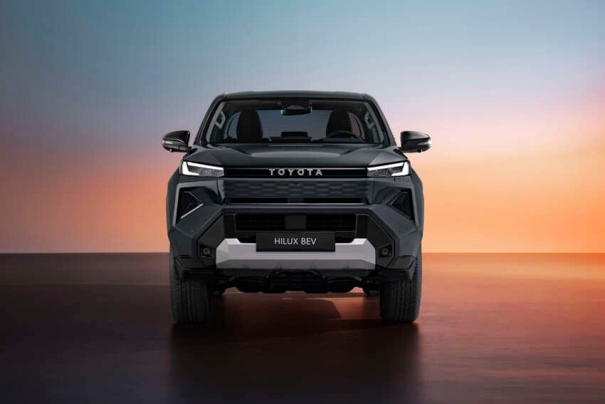 2026 Toyota Hilux Travo – heavy facelift, 2.8L diesel standard, EV with 240 km WLTP range, RM99k-RM192k 1996579