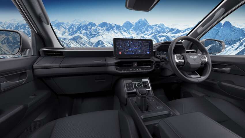 2026 Toyota Hilux Travo – heavy facelift, 2.8L diesel standard, EV with 240 km WLTP range, RM99k-RM192k 1996615