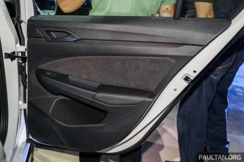 Volkswagen Golf Mk8.5 in Malaysia – R-Line with 150 PS 1.5L MHEV, dry DSG; GTI 265 PS RM250k with VAP 1993965