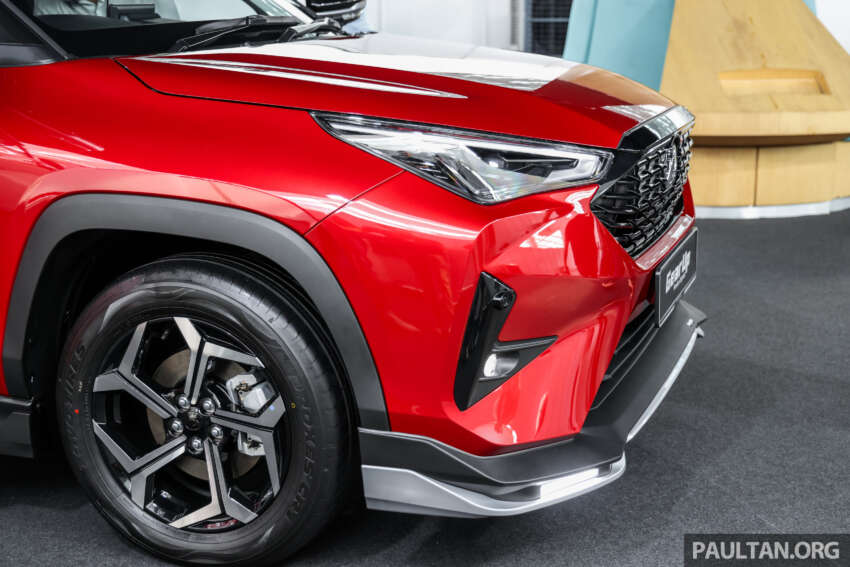 Perodua Traz 2026 dilancar di M’sia — kembar Toyota Yaris Cross, 1.5L NA CVT, varian X/H, dari RM76k 2014080