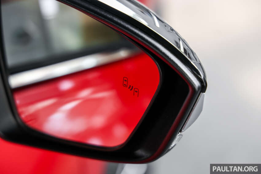 Perodua Traz 2026 dilancar di M’sia — kembar Toyota Yaris Cross, 1.5L NA CVT, varian X/H, dari RM76k 2014094