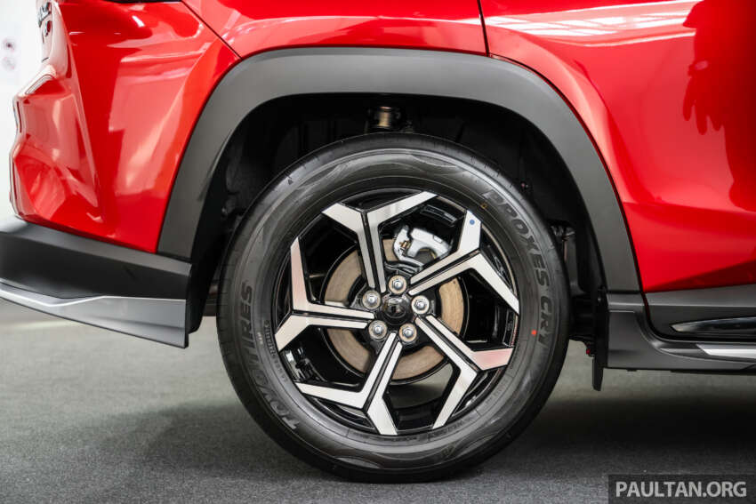 Perodua Traz 2026 dilancar di M’sia — kembar Toyota Yaris Cross, 1.5L NA CVT, varian X/H, dari RM76k 2014107