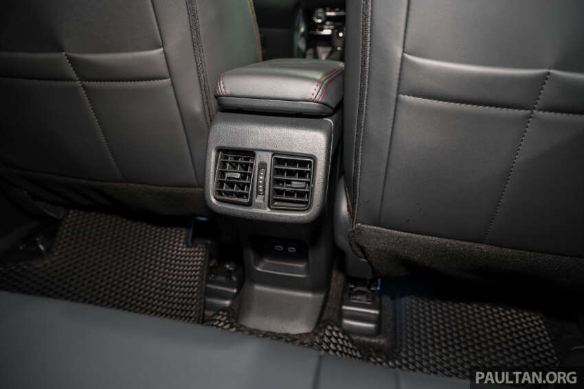 Perodua Traz 2026 dilancar di M’sia — kembar Toyota Yaris Cross, 1.5L NA CVT, varian X/H, dari RM76k 2014233