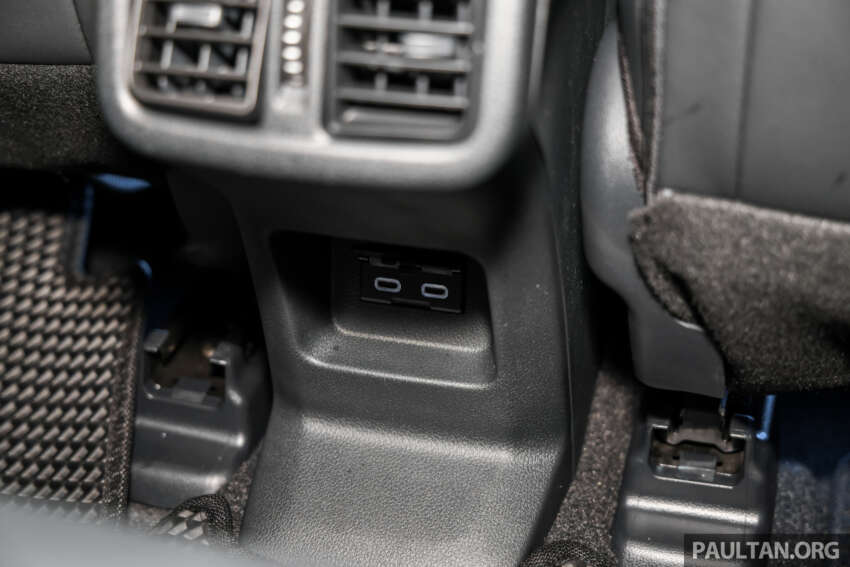 Perodua Traz 2026 dilancar di M’sia — kembar Toyota Yaris Cross, 1.5L NA CVT, varian X/H, dari RM76k 2014234