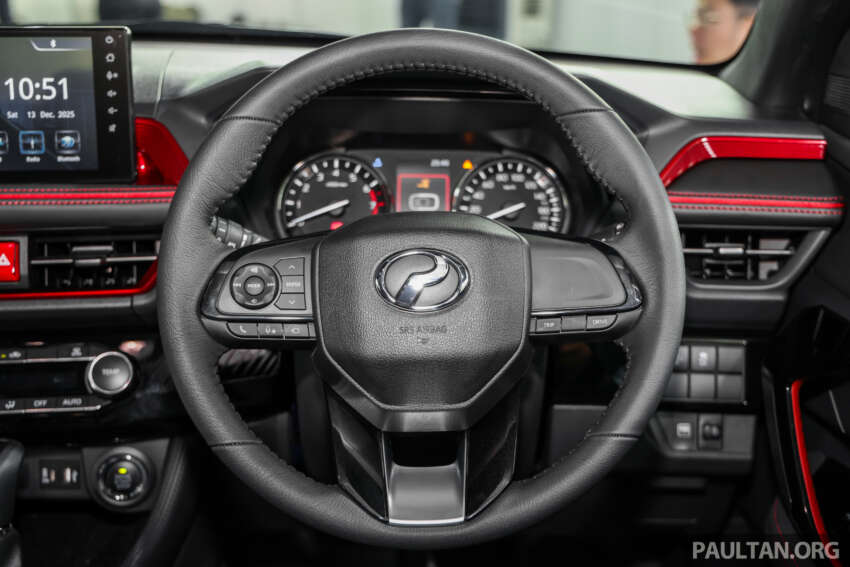 Perodua Traz 2026 dilancar di M’sia — kembar Toyota Yaris Cross, 1.5L NA CVT, varian X/H, dari RM76k 2014133