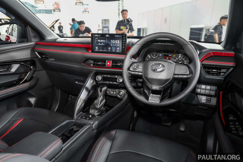 Perodua Traz 2026 dilancar di M’sia — kembar Toyota Yaris Cross, 1.5L NA CVT, varian X/H, dari RM76k 2014191