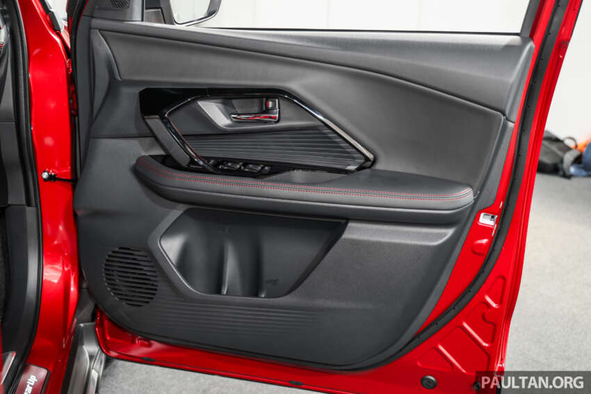 Perodua Traz 2026 dilancar di M’sia — kembar Toyota Yaris Cross, 1.5L NA CVT, varian X/H, dari RM76k 2014194
