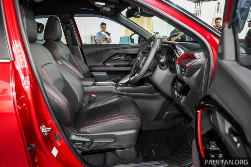 Perodua Traz 2026 dilancar di M’sia — kembar Toyota Yaris Cross, 1.5L NA CVT, varian X/H, dari RM76k 2014203