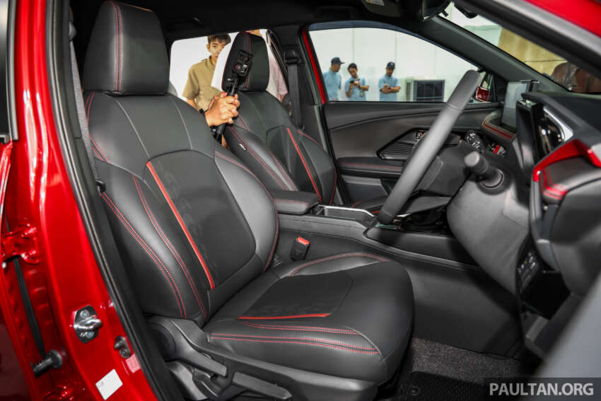 Perodua Traz 2026 dilancar di M’sia — kembar Toyota Yaris Cross, 1.5L NA CVT, varian X/H, dari RM76k 2014204