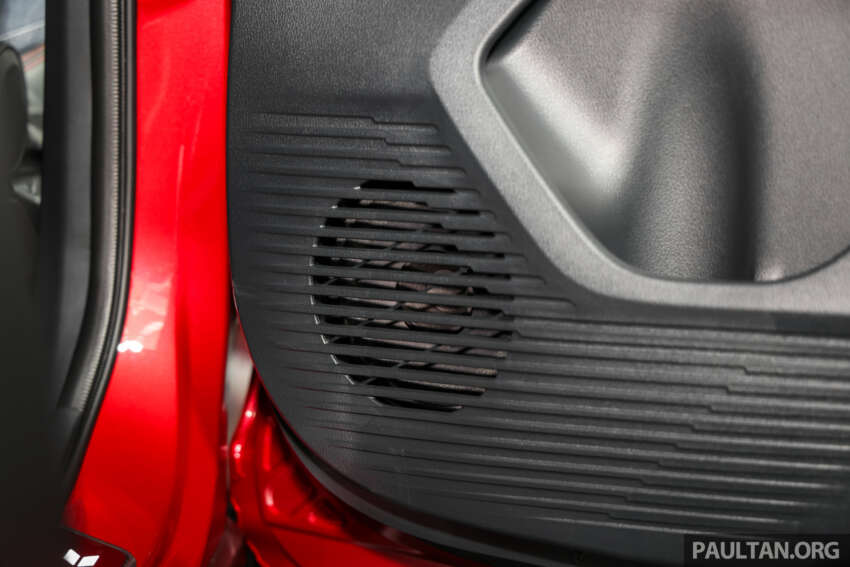 Perodua Traz 2026 dilancar di M’sia — kembar Toyota Yaris Cross, 1.5L NA CVT, varian X/H, dari RM76k 2014224