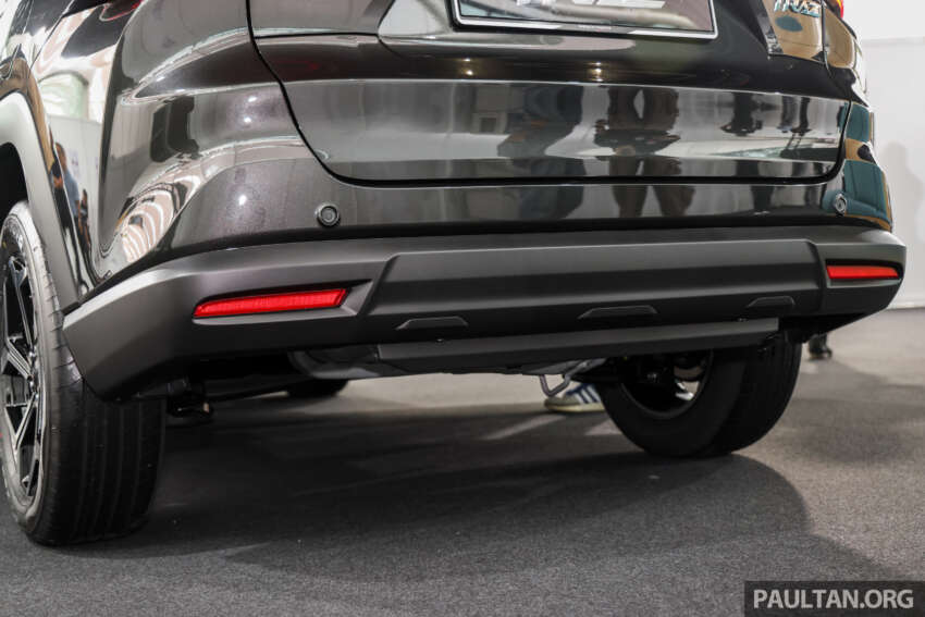 Perodua Traz 2026 dilancar di M’sia — kembar Toyota Yaris Cross, 1.5L NA CVT, varian X/H, dari RM76k 2013970