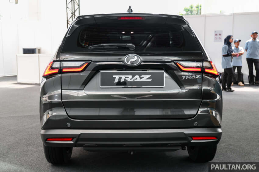 Perodua Traz 2026 dilancar di M’sia — kembar Toyota Yaris Cross, 1.5L NA CVT, varian X/H, dari RM76k 2013943