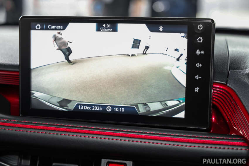 Perodua Traz 2026 dilancar di M’sia — kembar Toyota Yaris Cross, 1.5L NA CVT, varian X/H, dari RM76k 2014005