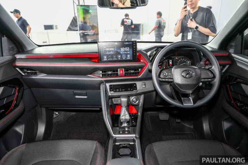 Perodua Traz 2026 dilancar di M’sia — kembar Toyota Yaris Cross, 1.5L NA CVT, varian X/H, dari RM76k 2013980
