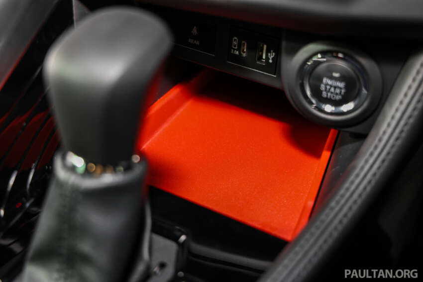 Perodua Traz 2026 dilancar di M’sia — kembar Toyota Yaris Cross, 1.5L NA CVT, varian X/H, dari RM76k 2014020